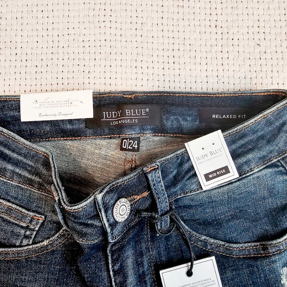 Judy Blue Mid Rise Distressed Dark Wash Relaxed Stretch Jeans Size 0(24) - Picture 15 of 15